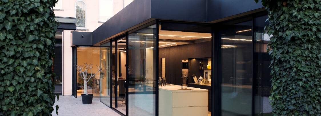 Why Choose the InfiniGLIDE6® Aluminium Sliding Door for your London Project?